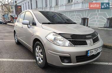 Хетчбек Nissan TIIDA 2006 в Одесі