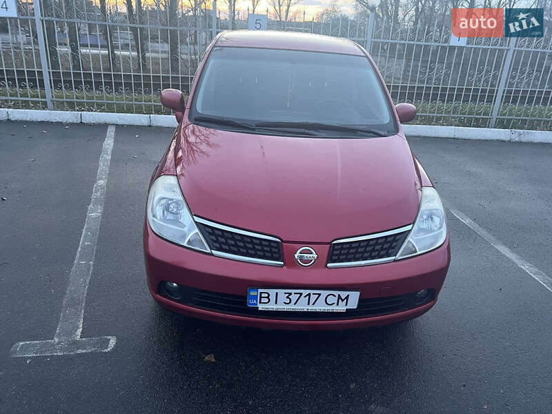 Хетчбек Nissan TIIDA 2008 в Кременчуці