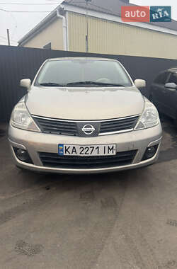 Хэтчбек Nissan TIIDA 2008 в Первомайске