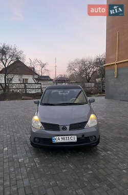 Седан Nissan TIIDA 2007 в Ровно