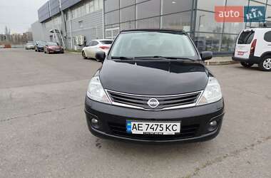 Седан Nissan TIIDA 2011 в Дніпрі