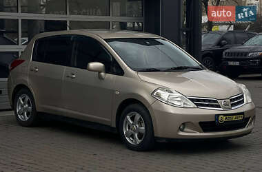 Хетчбек Nissan TIIDA 2012 в Івано-Франківську