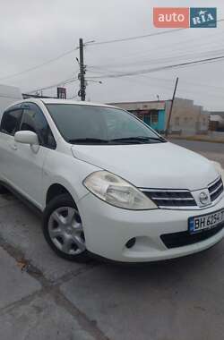 Хэтчбек Nissan TIIDA 2012 в Белгороде-Днестровском