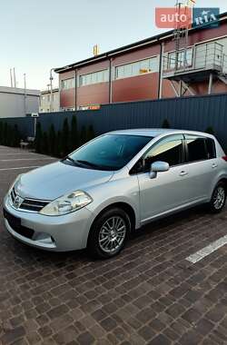 Хэтчбек Nissan TIIDA 2012 в Кривом Роге