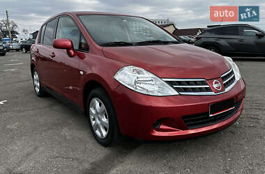 Хэтчбек Nissan TIIDA 2012 в Киеве