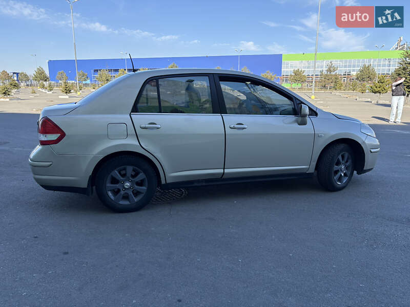 Седан Nissan TIIDA 2007 в Одессе