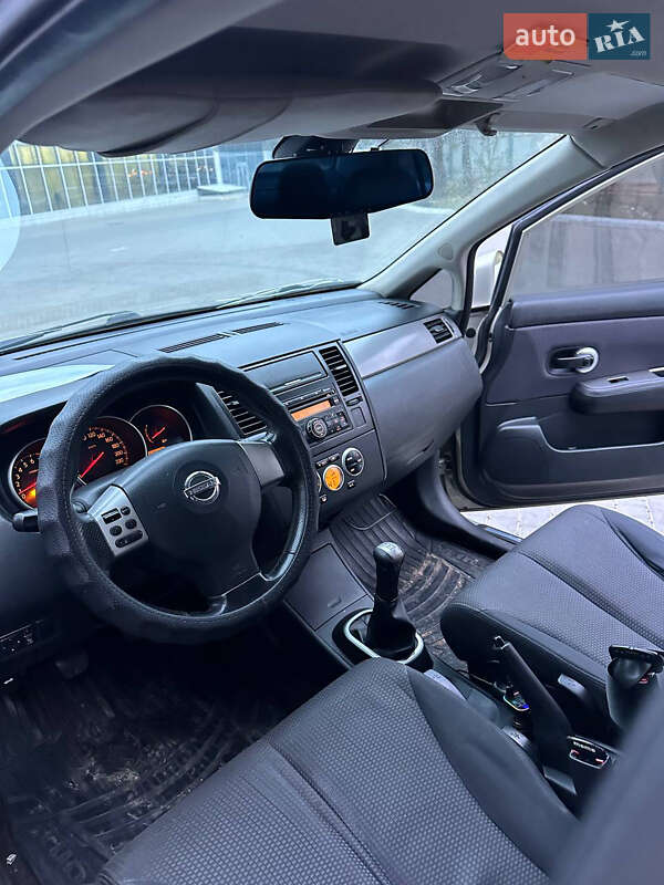 Седан Nissan TIIDA 2007 в Одессе