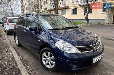 Хэтчбек Nissan TIIDA 2007 в 