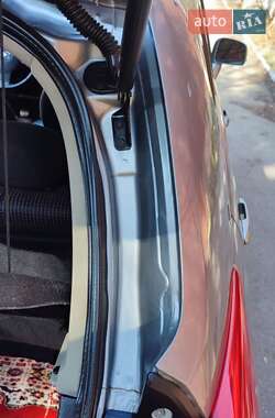 Хетчбек Nissan TIIDA 2011 в 