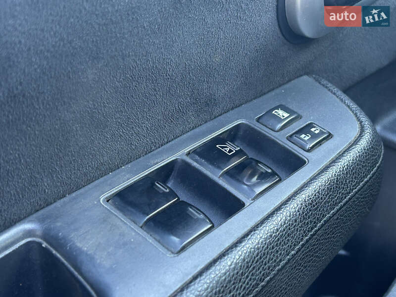 Седан Nissan TIIDA 2008 в Миколаєві