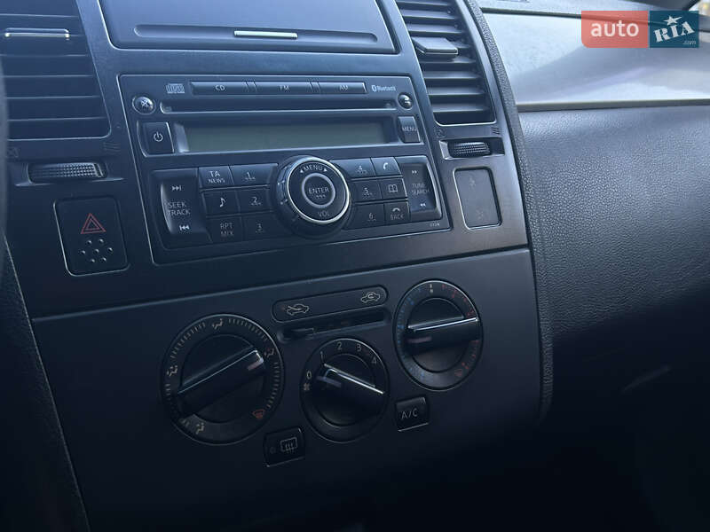 Седан Nissan TIIDA 2008 в Миколаєві