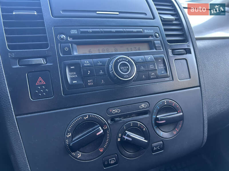 Седан Nissan TIIDA 2008 в Миколаєві