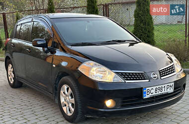 Хэтчбек Nissan TIIDA 2008 в 