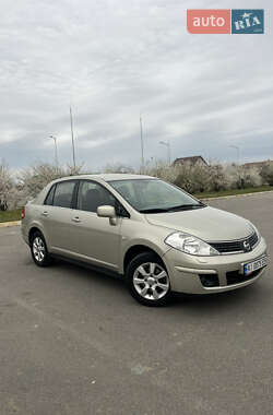 Седан Nissan TIIDA 2008 в Буче