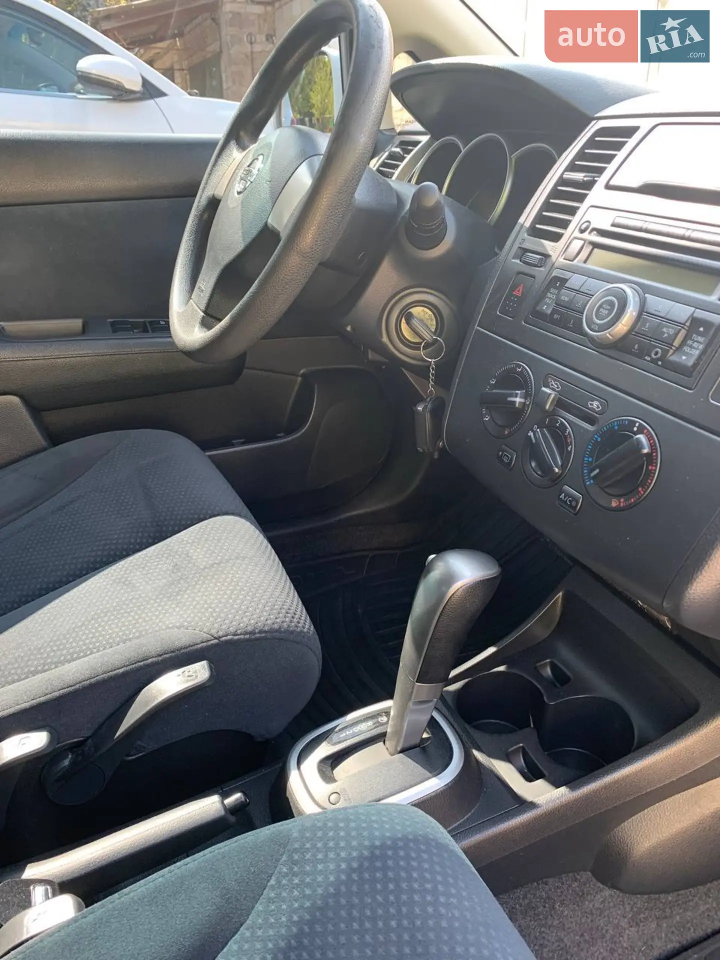 2010 Nissan Tiida - мініатюра 15