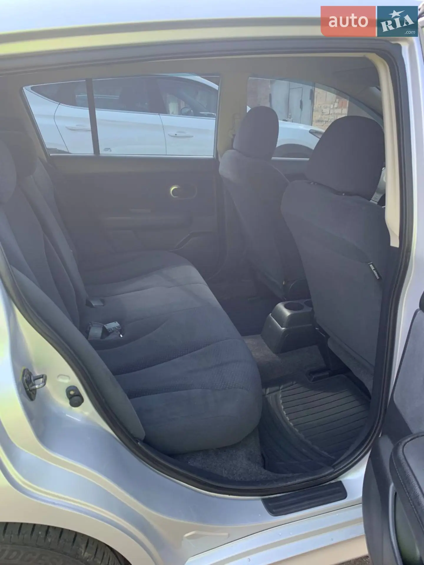 2010 Nissan Tiida - мініатюра 21