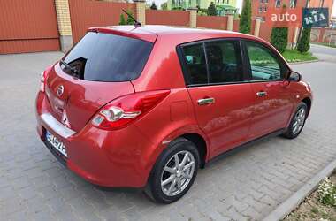 Хэтчбек Nissan TIIDA 2012 в 