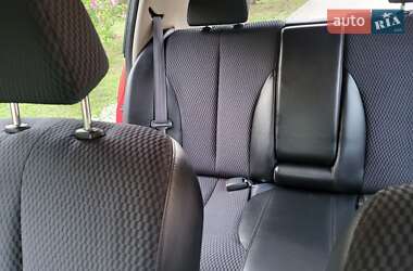 Хэтчбек Nissan TIIDA 2012 в 