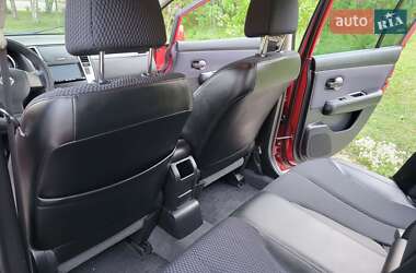 Хэтчбек Nissan TIIDA 2012 в 