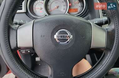 Хэтчбек Nissan TIIDA 2012 в 