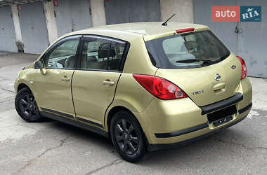 Хетчбек Nissan TIIDA 2007 в 