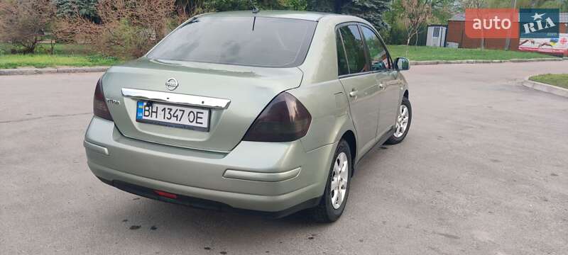Седан Nissan TIIDA 2008 в Житомире