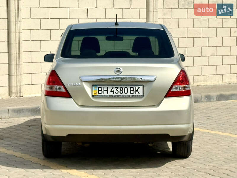 Седан Nissan TIIDA 2007 в Одесі