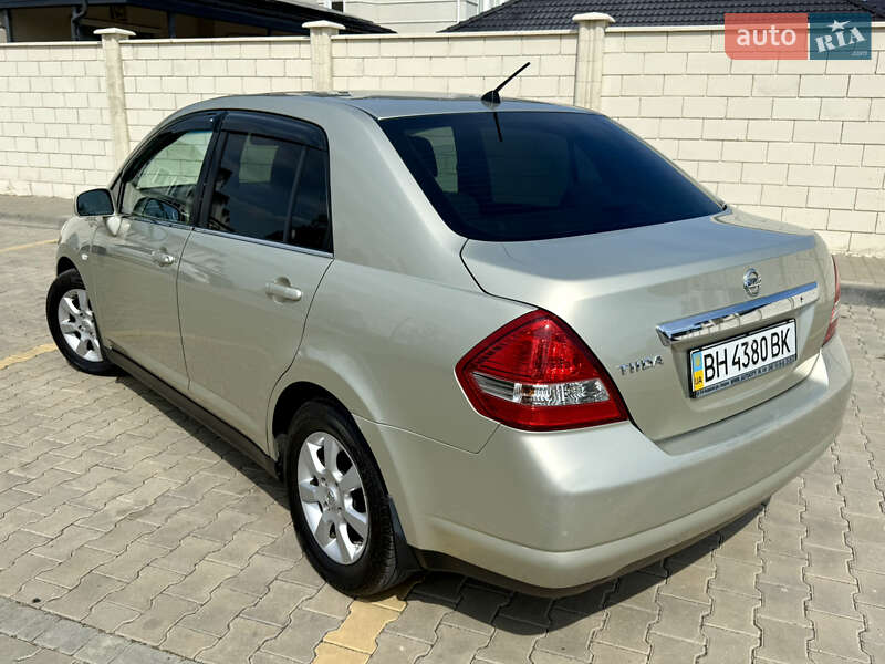 Седан Nissan TIIDA 2007 в Одесі
