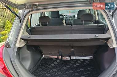 Хетчбек Nissan TIIDA 2013 в 