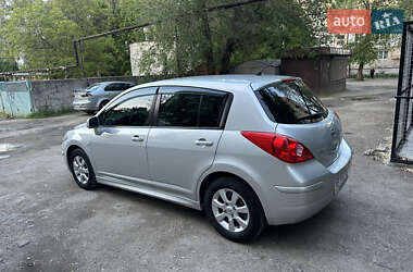 Хетчбек Nissan TIIDA 2012 в Дніпрі