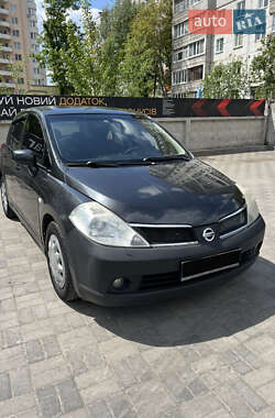 Хэтчбек Nissan TIIDA 2008 в Хмельницком