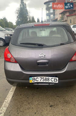 Хетчбек Nissan TIIDA 2008 в 