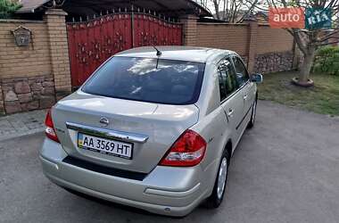 Хетчбек Nissan TIIDA 2008 в 