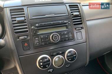 Седан Nissan TIIDA 2008 в 