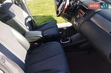 Хэтчбек Nissan TIIDA 2008 в 