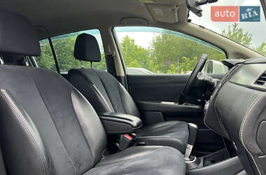 Хетчбек Nissan TIIDA 2010 в 