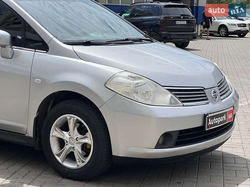 Седан Nissan TIIDA 2006 в Одессе