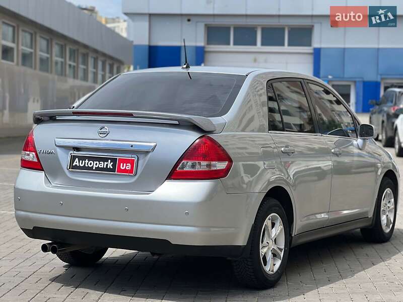 Седан Nissan TIIDA 2006 в Одессе