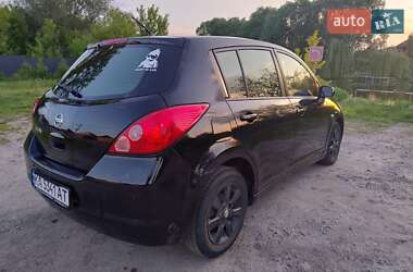 Хэтчбек Nissan TIIDA 2007 в 