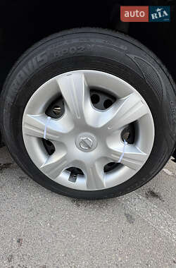Хэтчбек Nissan TIIDA 2012 в 