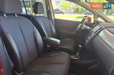 Хетчбек Nissan TIIDA 2010 в 