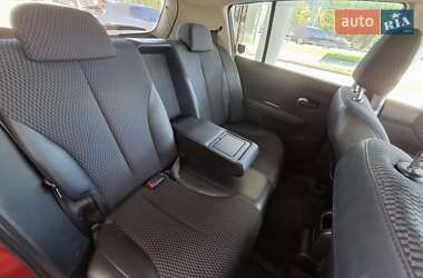 Хетчбек Nissan TIIDA 2010 в 