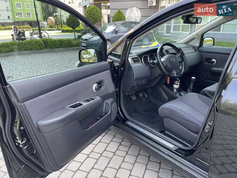 Хетчбек Nissan TIIDA 2008 в Івано-Франківську