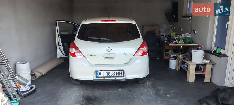 Хэтчбек Nissan TIIDA 2011 в Броварах