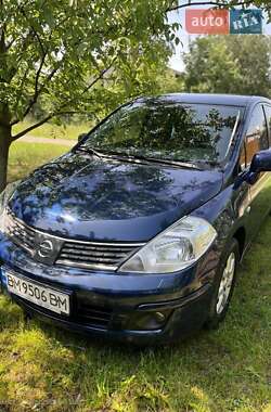 Хетчбек Nissan TIIDA 2010 в Конотопі