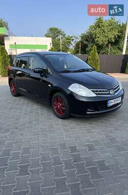 Хетчбек Nissan TIIDA 2012 в Одесі