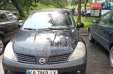 Хэтчбек Nissan TIIDA 2008 в Киеве
