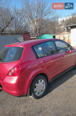 Хетчбек Nissan TIIDA 2008 в 