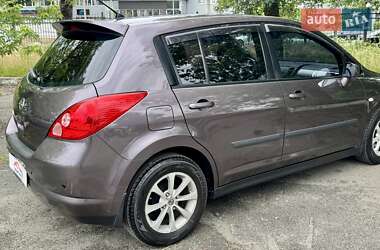 Хэтчбек Nissan TIIDA 2008 в 