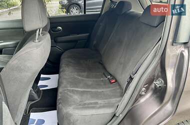 Хэтчбек Nissan TIIDA 2008 в 